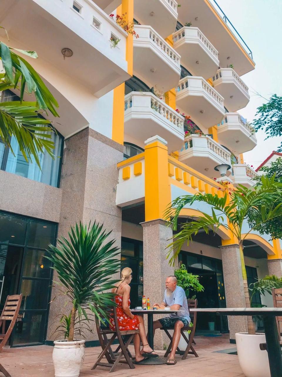 Sea And Sand Hotel Хой Ан Екстериор снимка